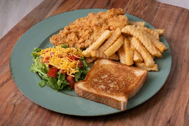 thepowwow_porkchopdinner_macro.jpg