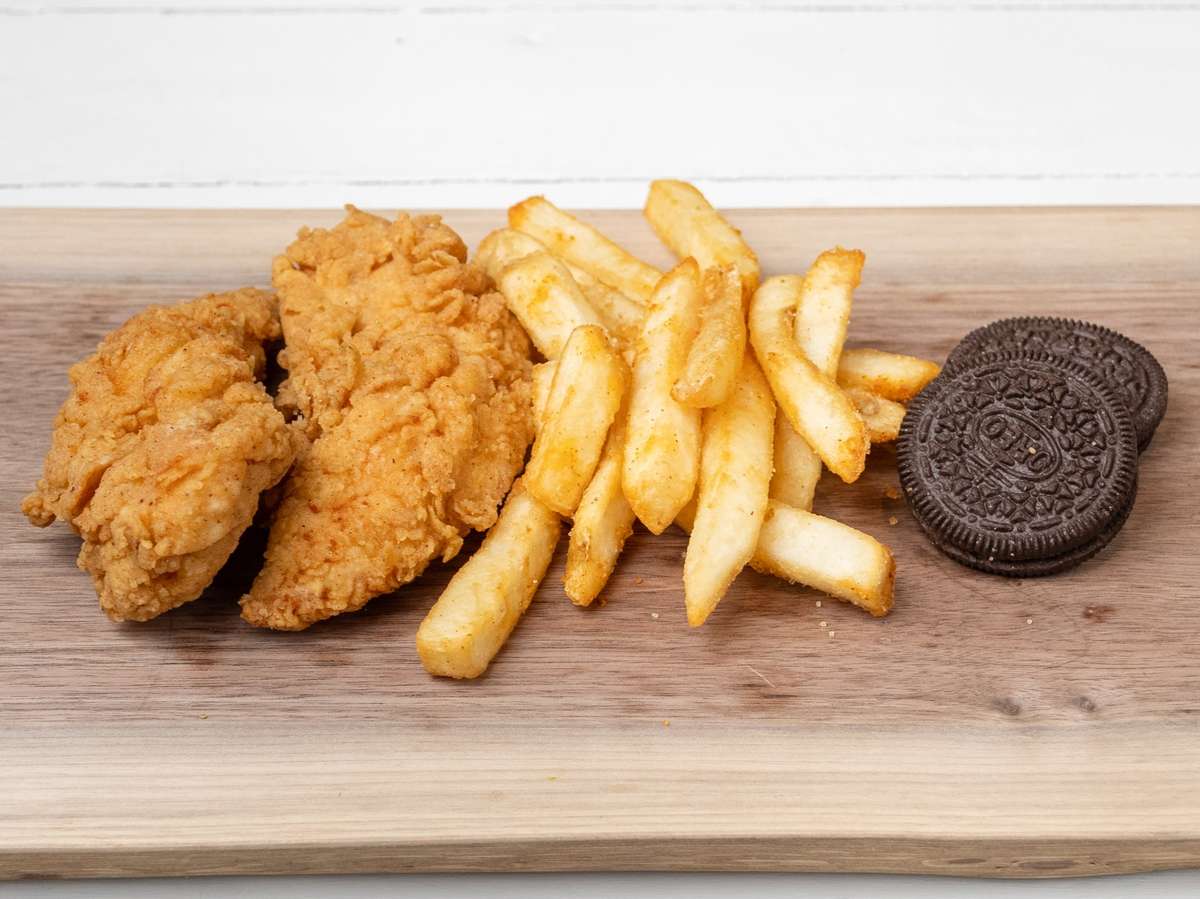 Kid's Meal with 2 Chicken Tenders