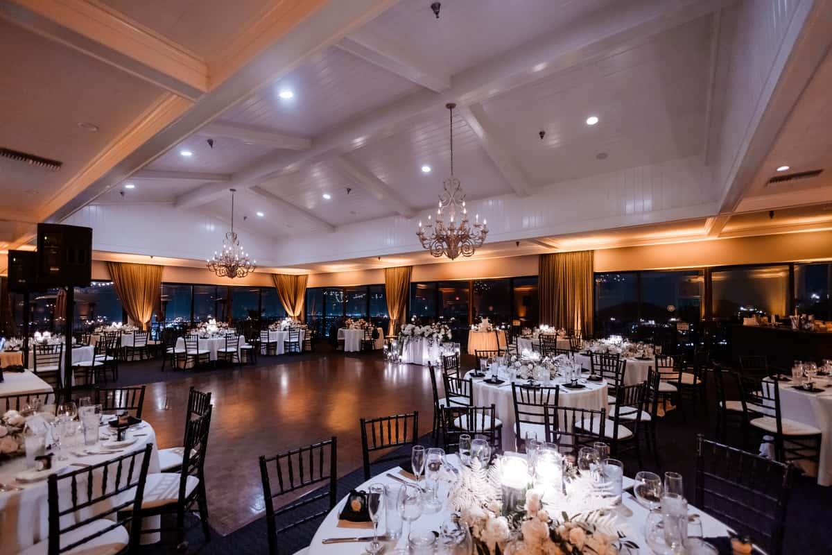 Elegant ballroom for up to 200 people with skyline views