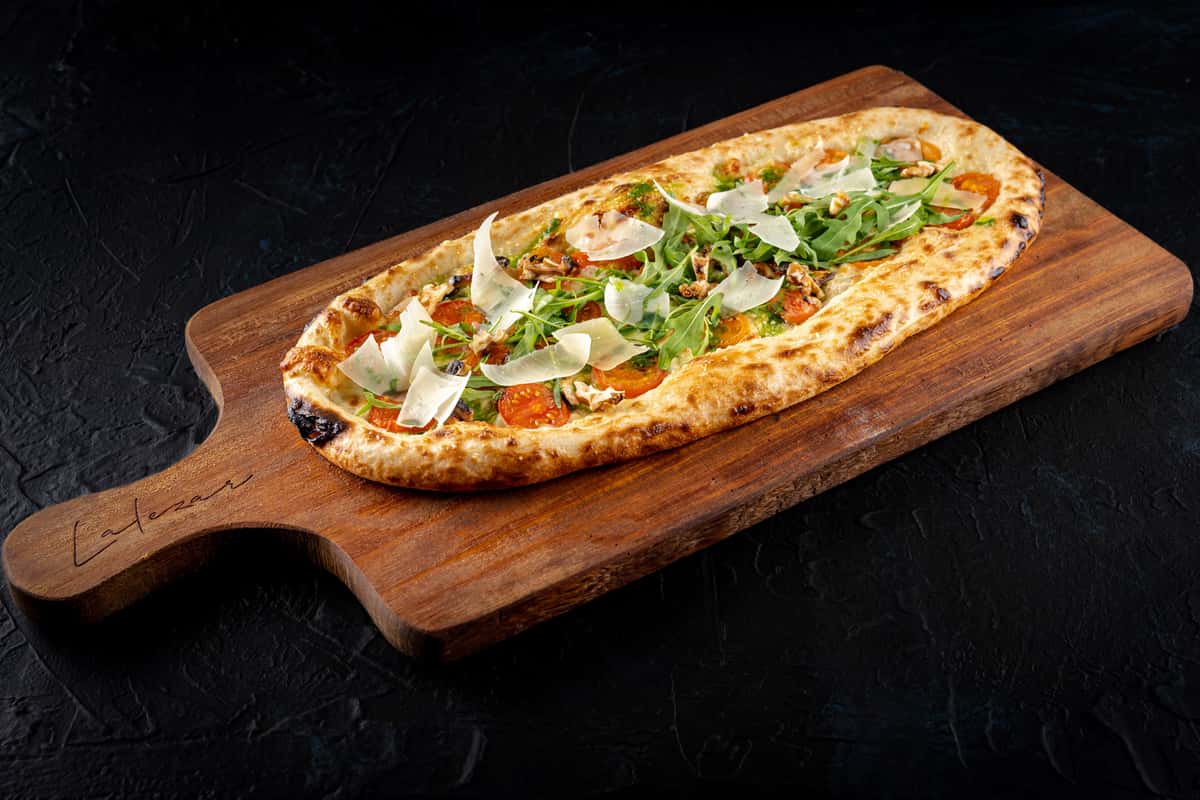 savory-flatbread-topped-with-fresh