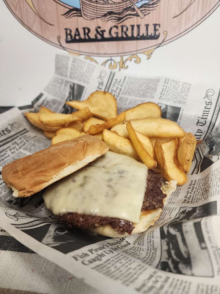 Kids cheeseburger