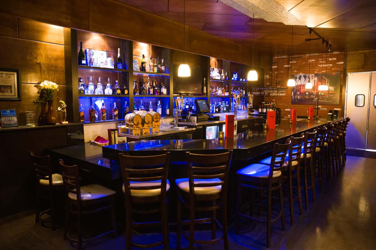 Bar