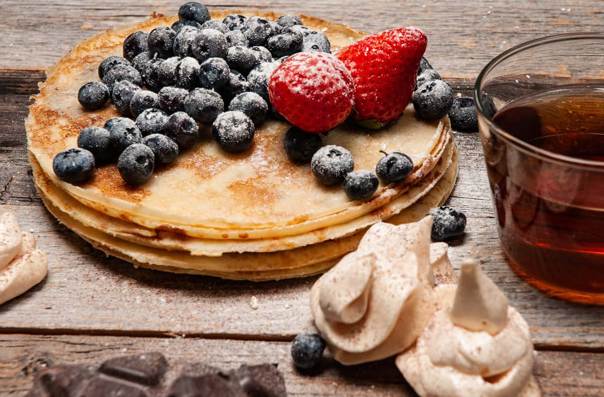 pancakes and berries