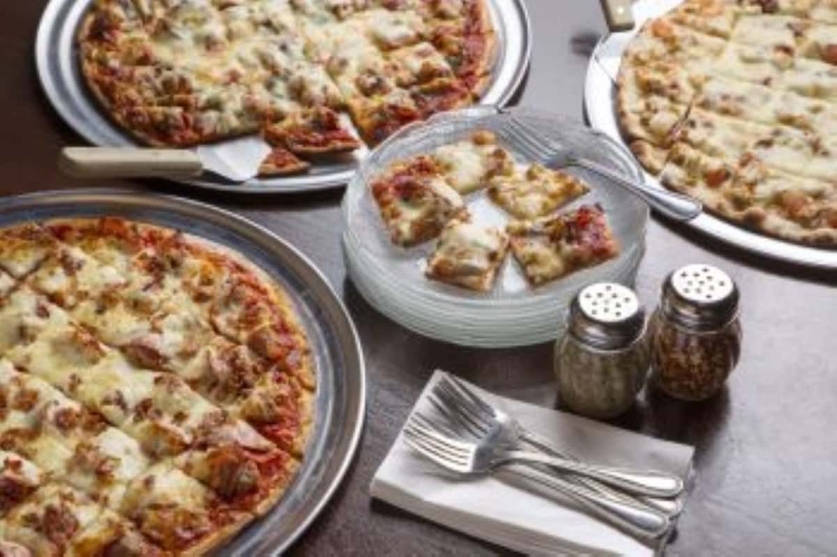 Choose the pizzas you'd like.
