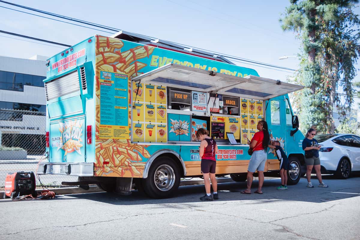 Veteran and first responder food truck franchise opportunity with FryDay in Los Angeles