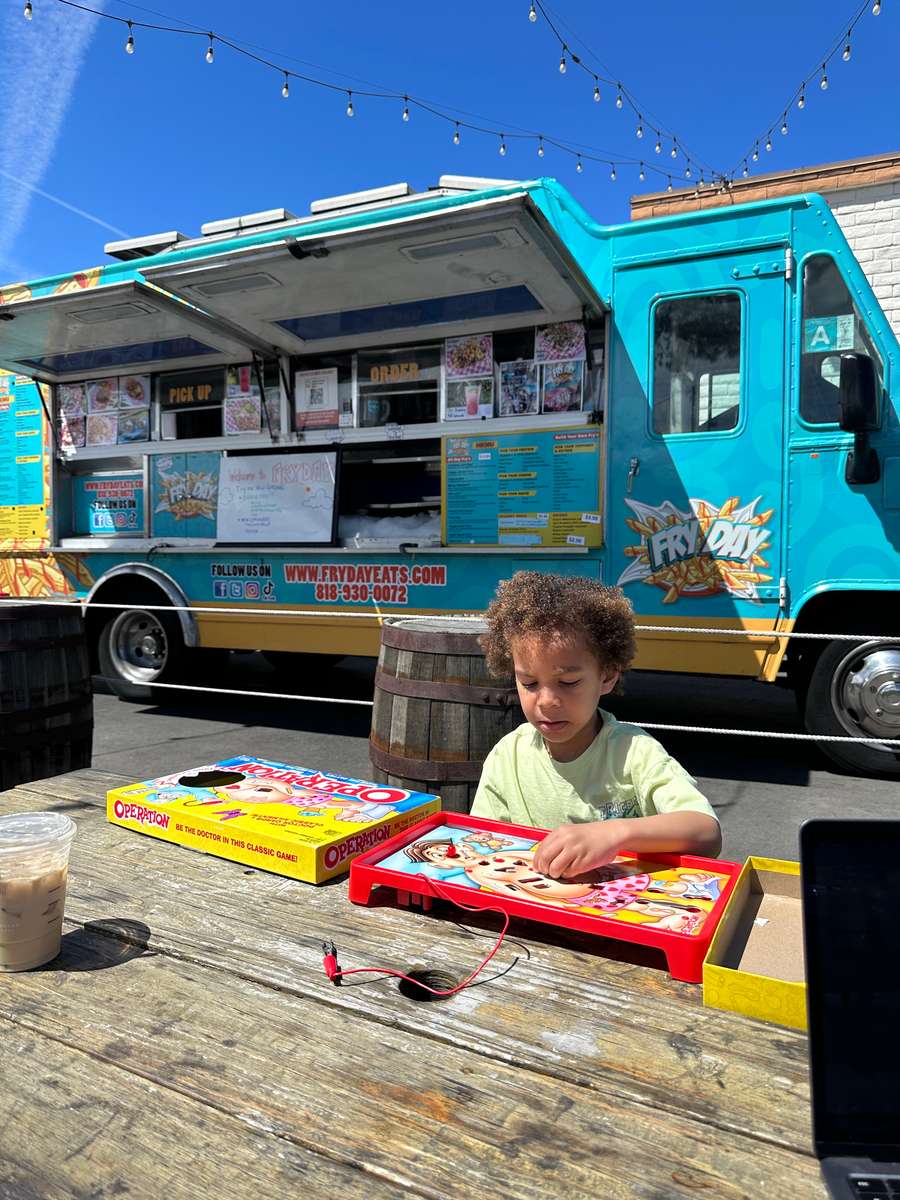 Los Angeles Loves FryDay: How This Family-Run Food Truck Built a Loyal Community 