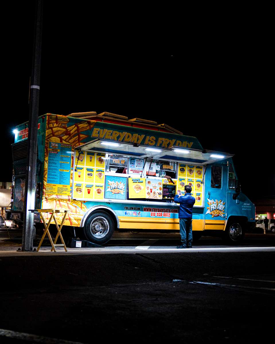 Studio lots and backlot parties demand reliable, high-quality catering. FryDay serves Hollywood's entertainment industry with speed, discretion, and gourmet flavors.