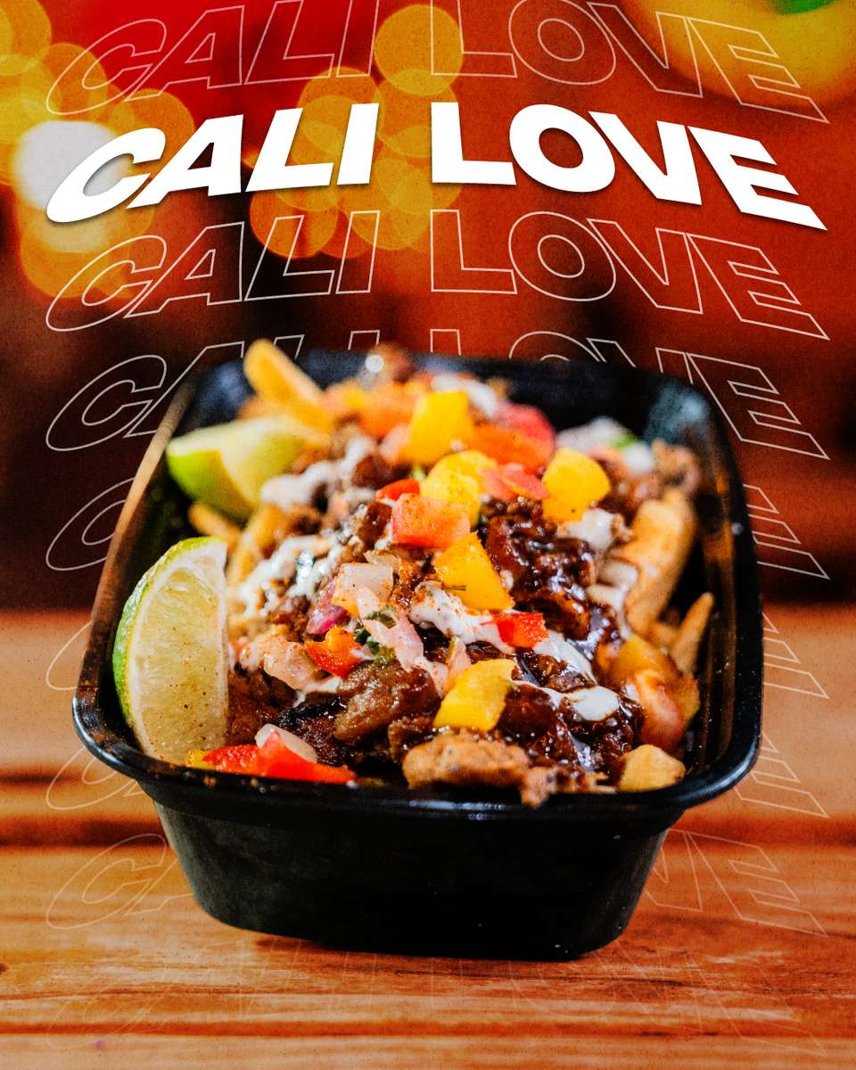 See why FryDay leads LA in customer service: responsive communication, personalized attention, problem-solving, and 5-star satisfaction guarantee. Best customer service food truck, LA catering service excellence, customer satisfaction