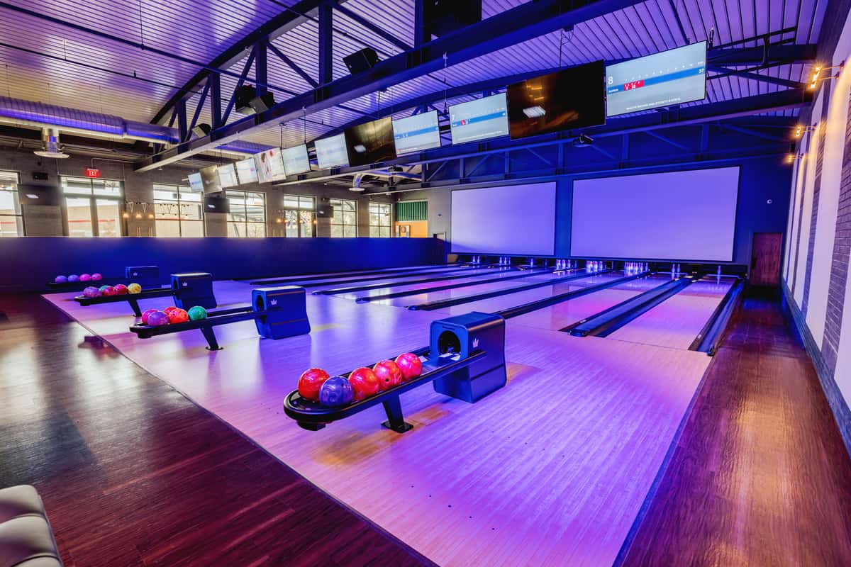 Spare Birdie bowling alley