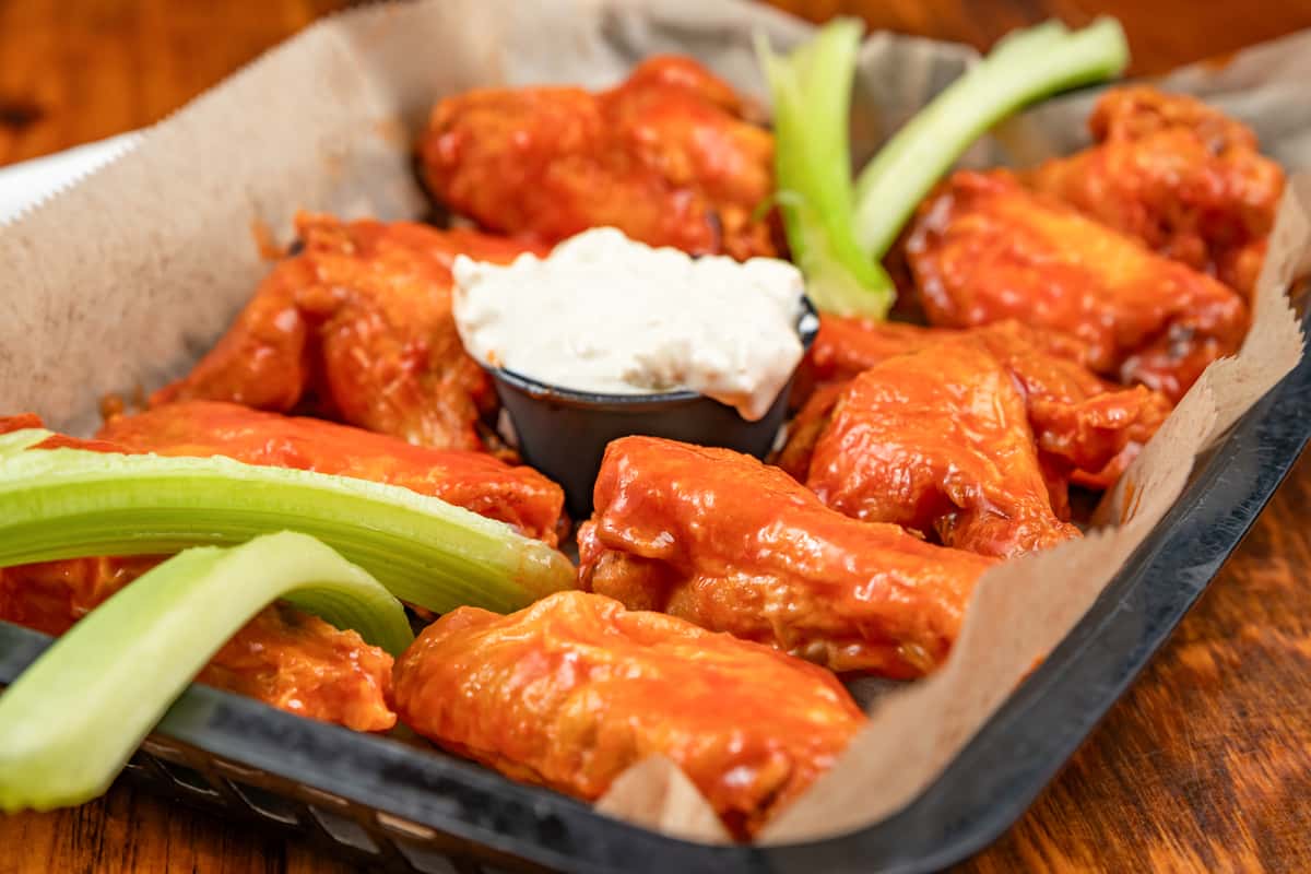 Wings 12 Medium