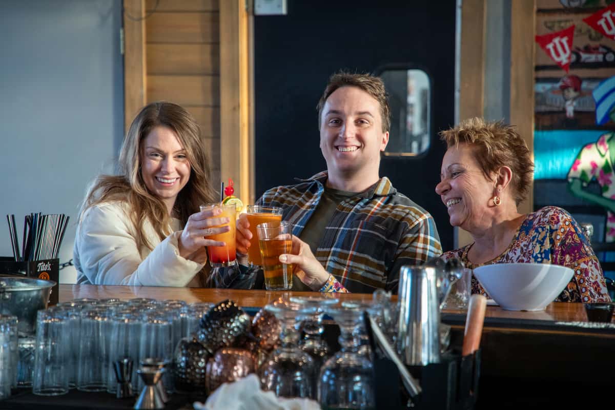 Hoosier Icehouse Lawrenceburg, Friends laughing at bar