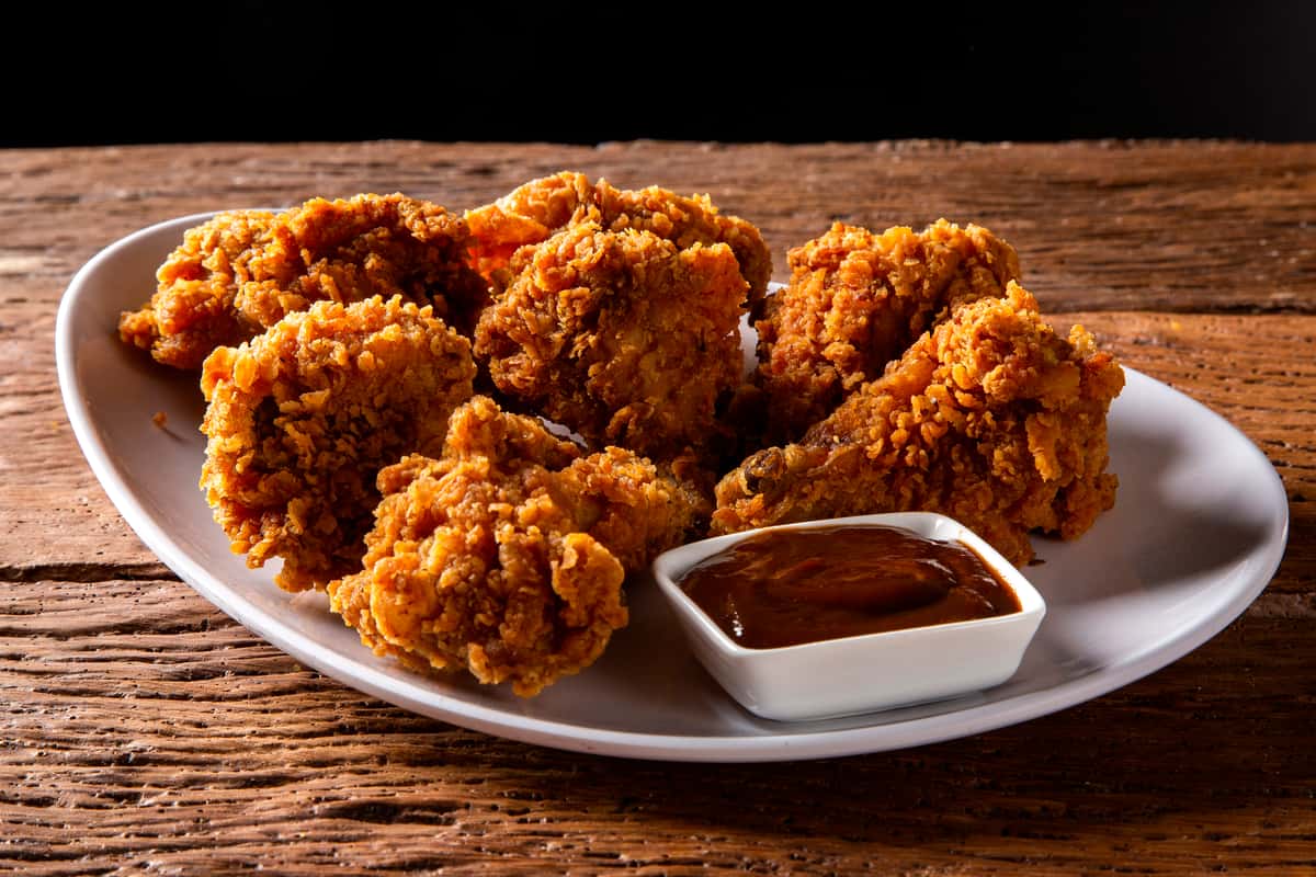 Fried chicken with smoke barbecue