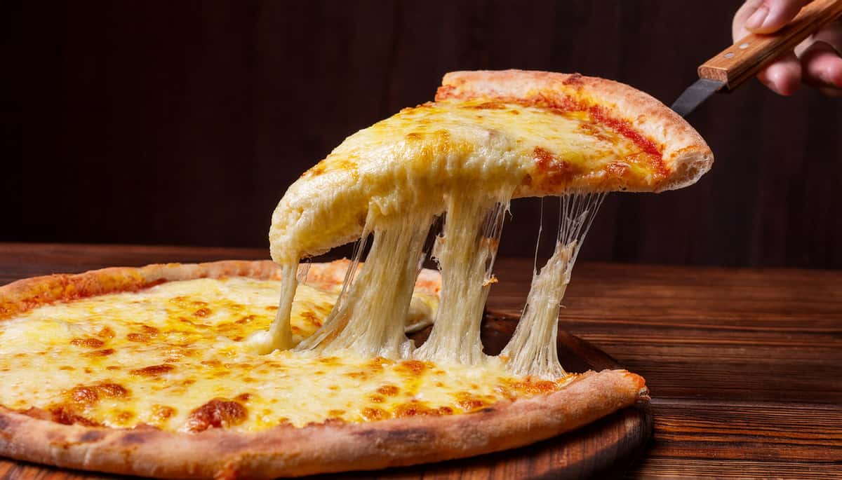 Pizza with cheese