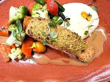 Poseidon Del Mar's Wild Isles Salmon