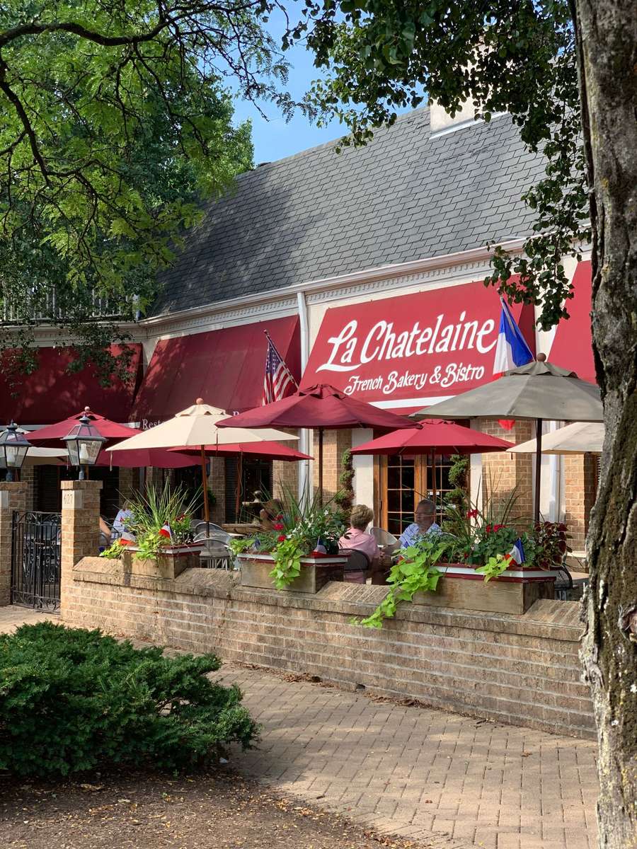 La Chatelaine Worthington storefront