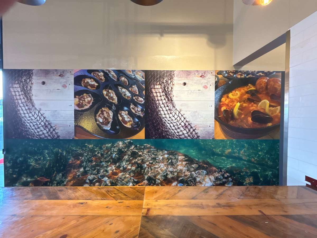 Raw bar wall