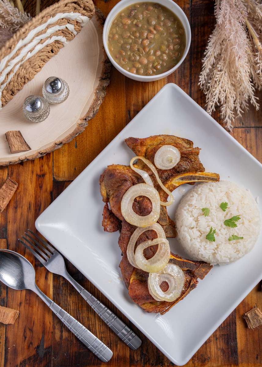 table of caribbean food