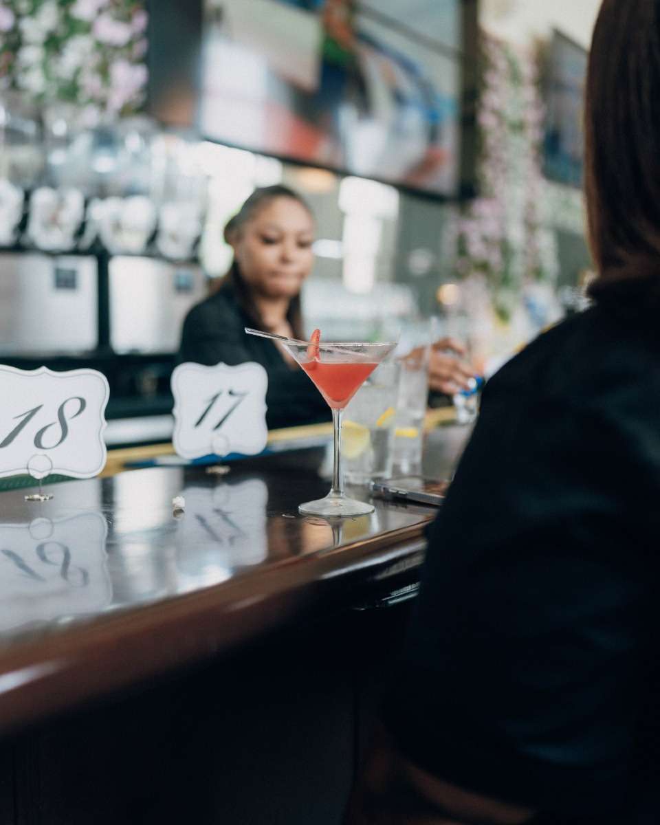 bar
