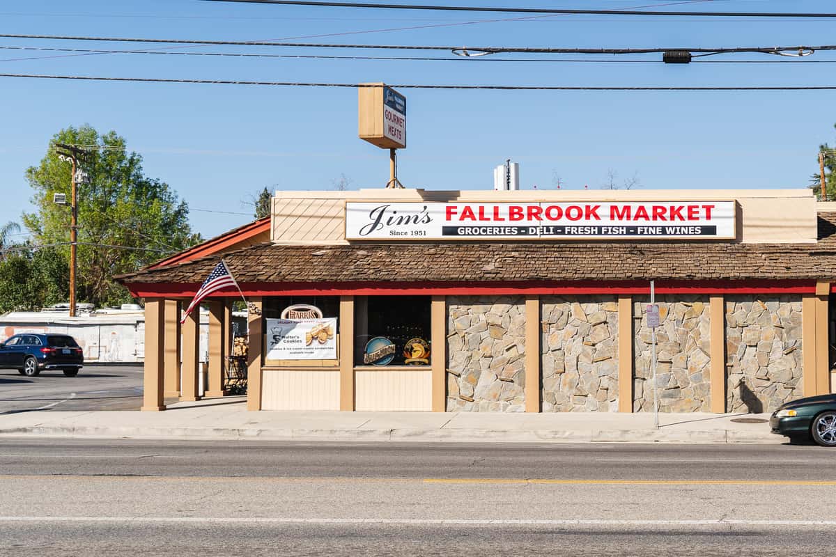 Jim's Fallbrook Market exterior