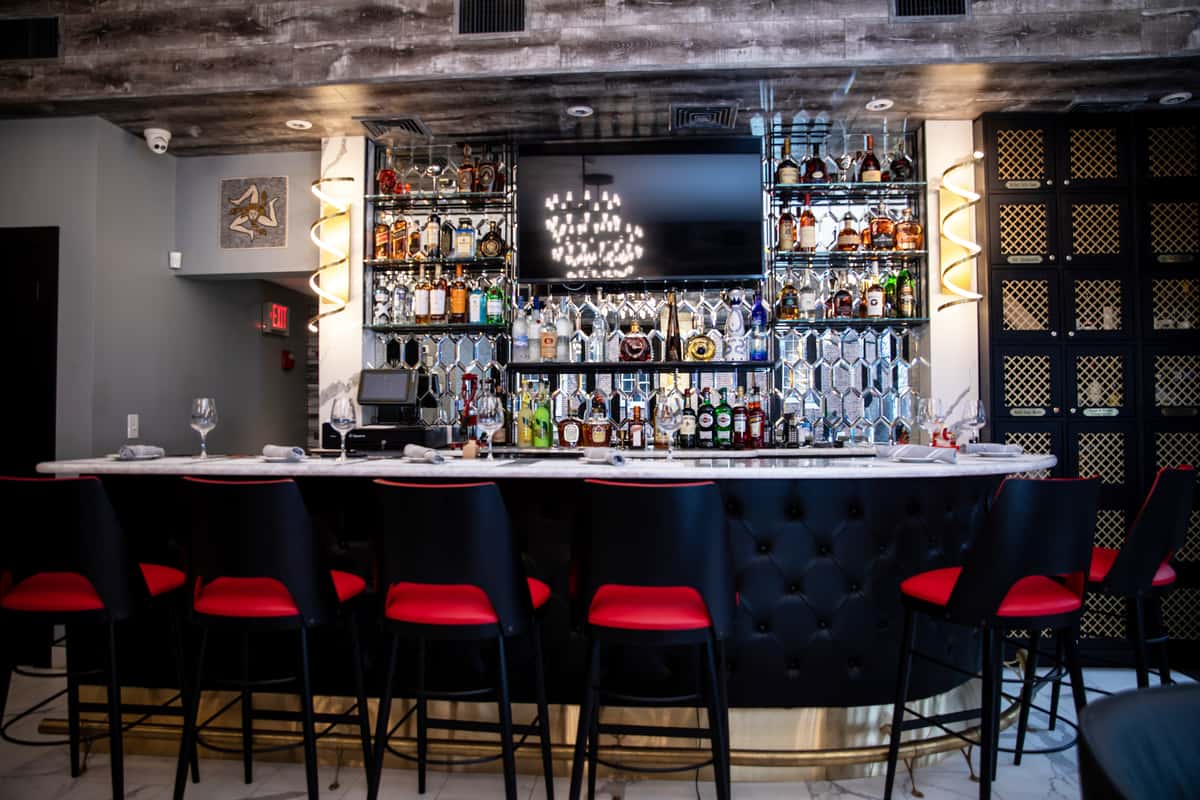 north end bar and grill hours