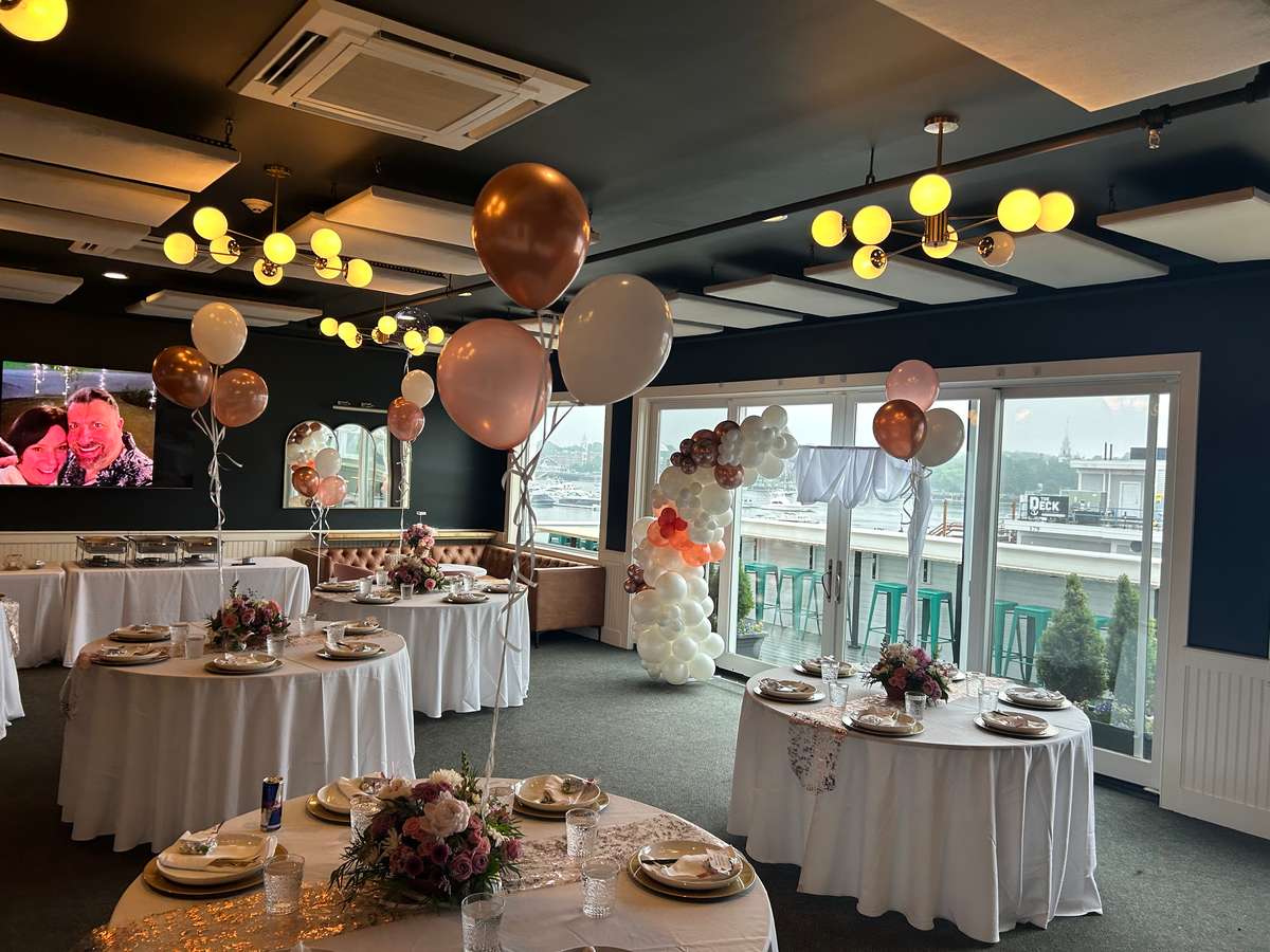 Bangalow wedding party photo