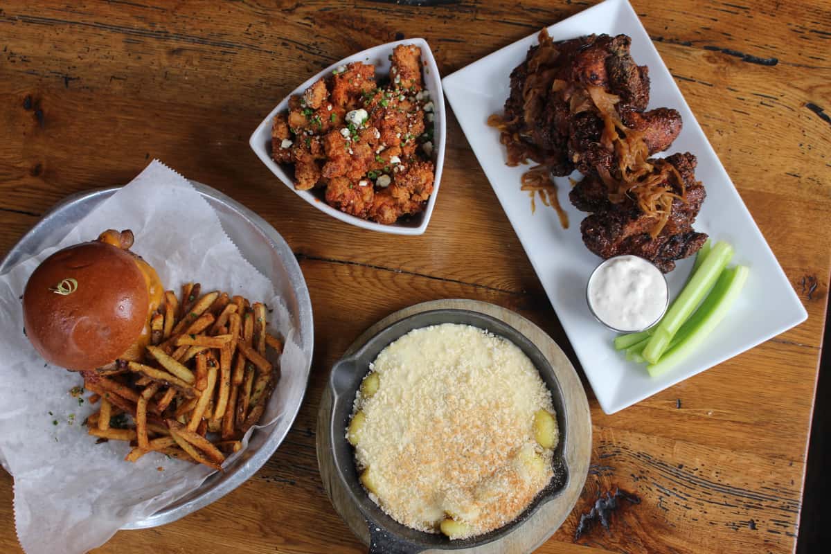Burgers & Wings