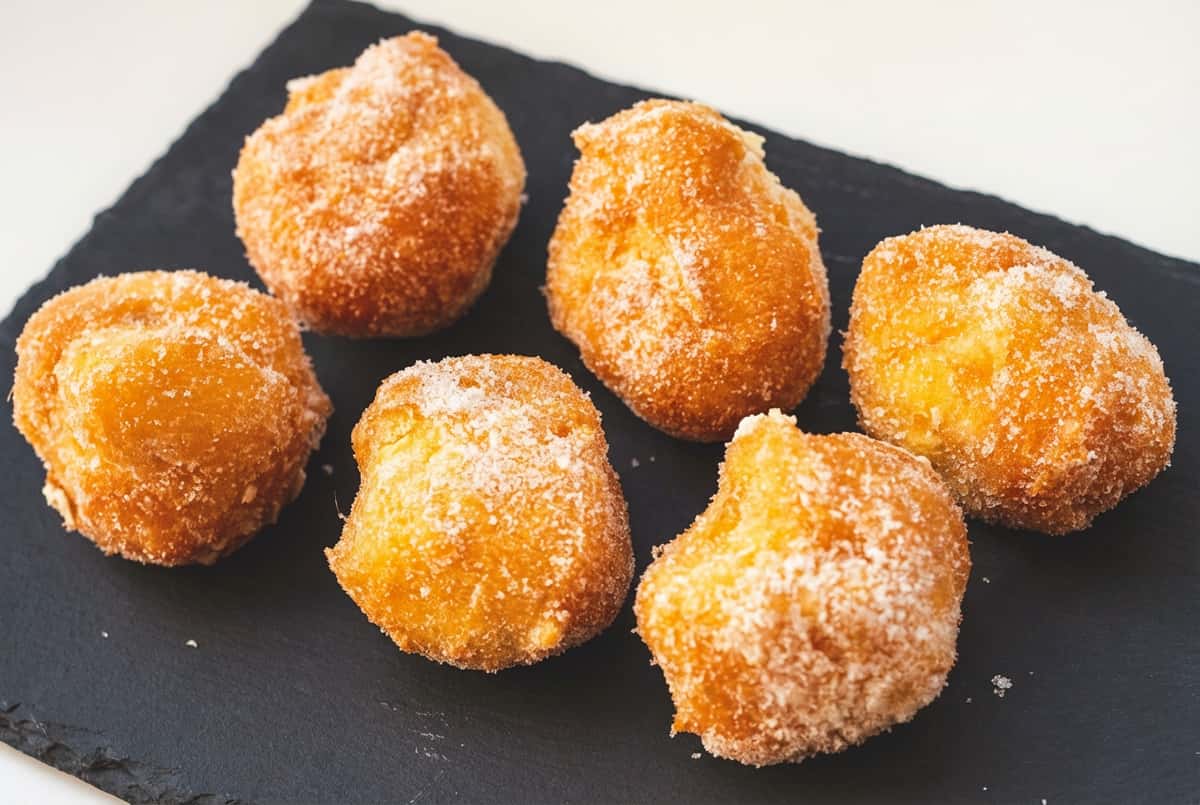 Italian fried sugar dessert