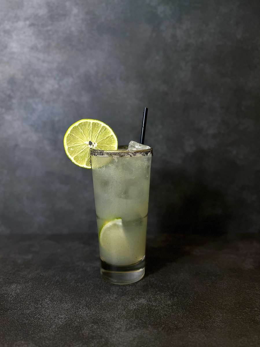Mesero’s La Perfección cocktail with lime and lava salt.