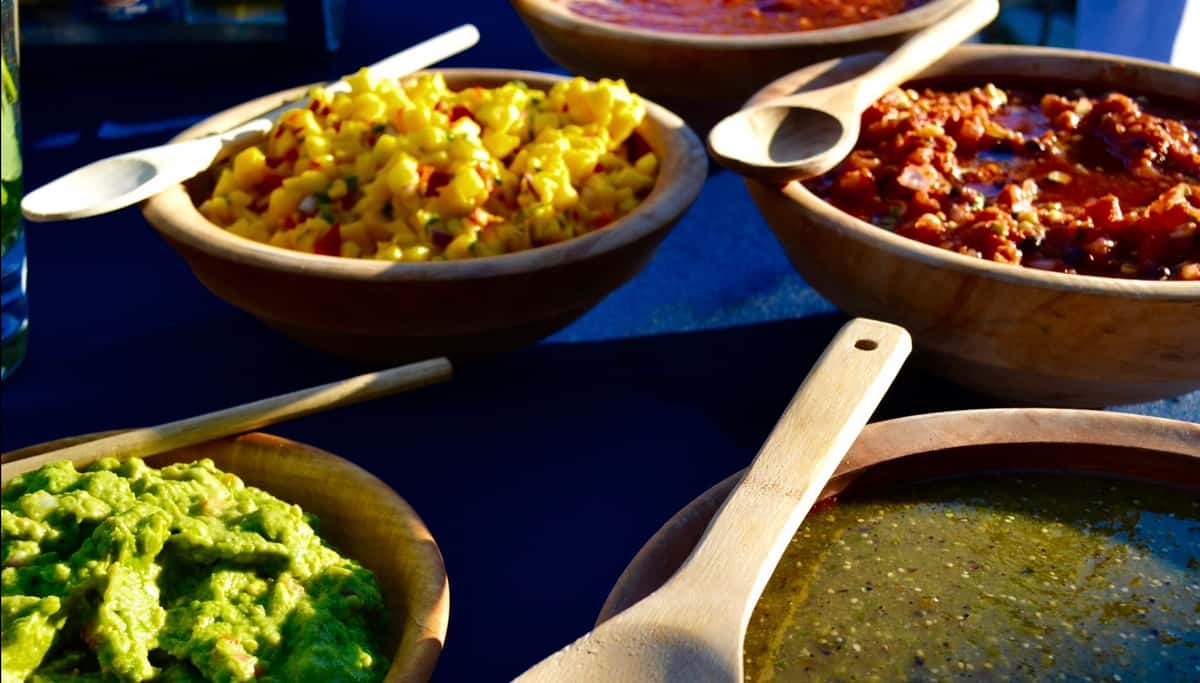 Mango salsa Guacamole