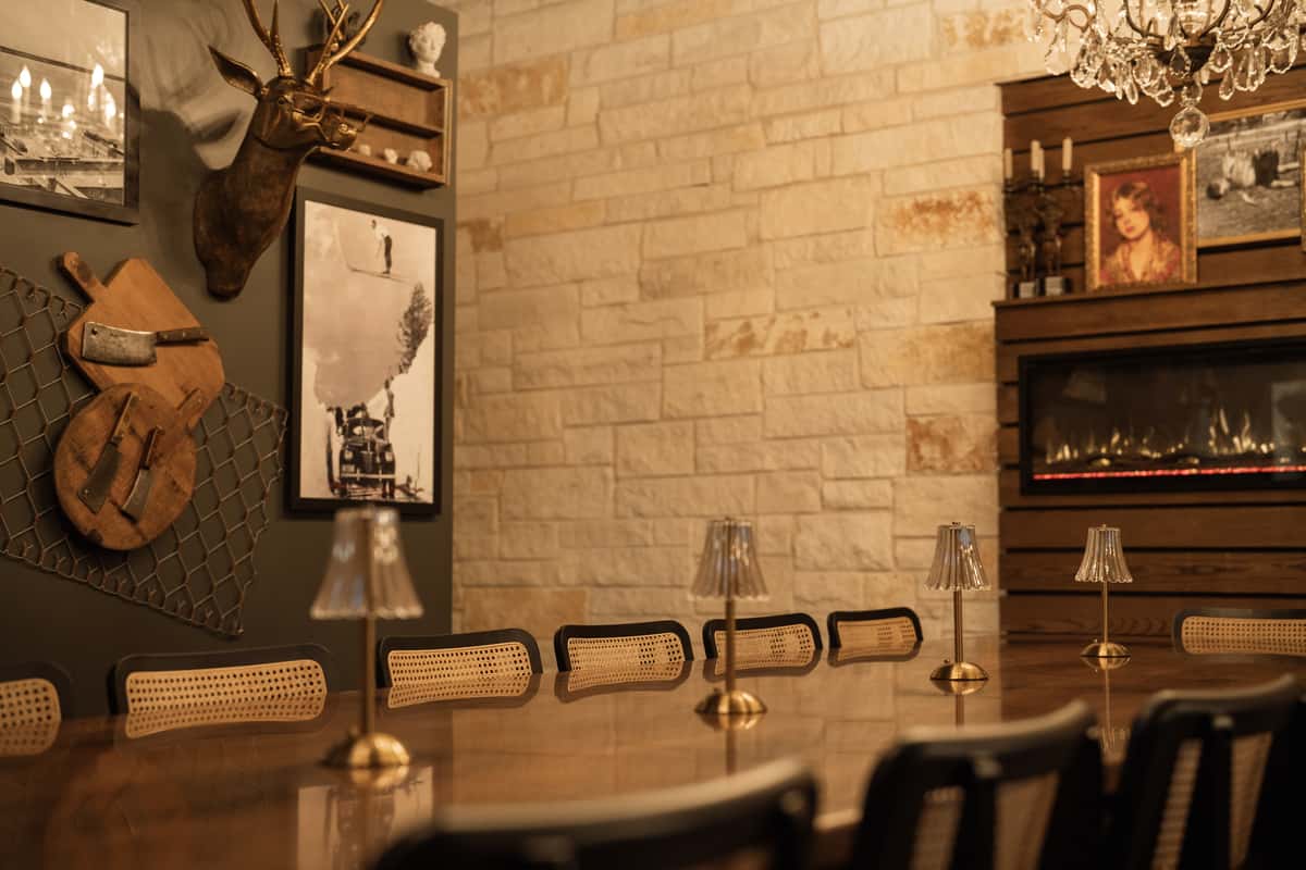 Private Dinning Table