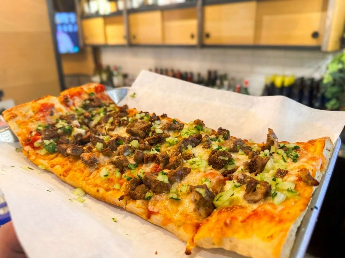 Sausage flatbread pizza