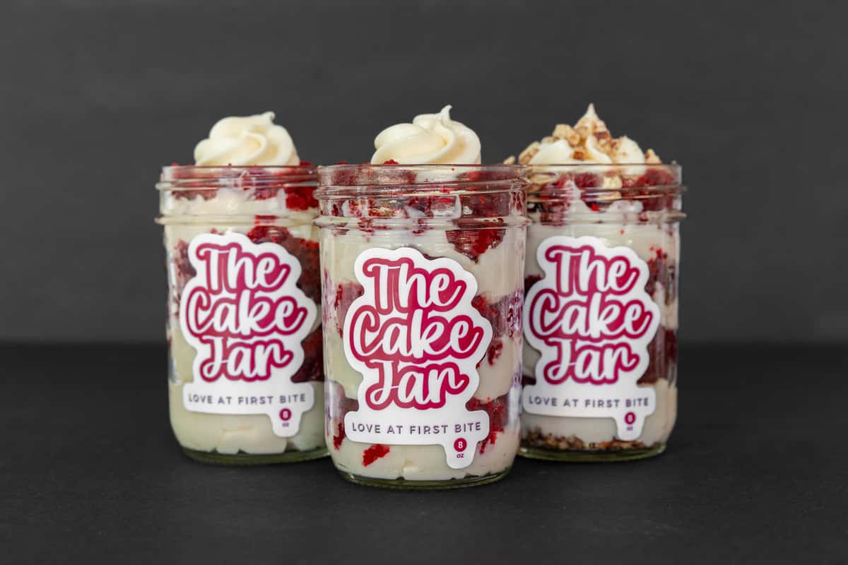 Cake Jars With And Without Pecans