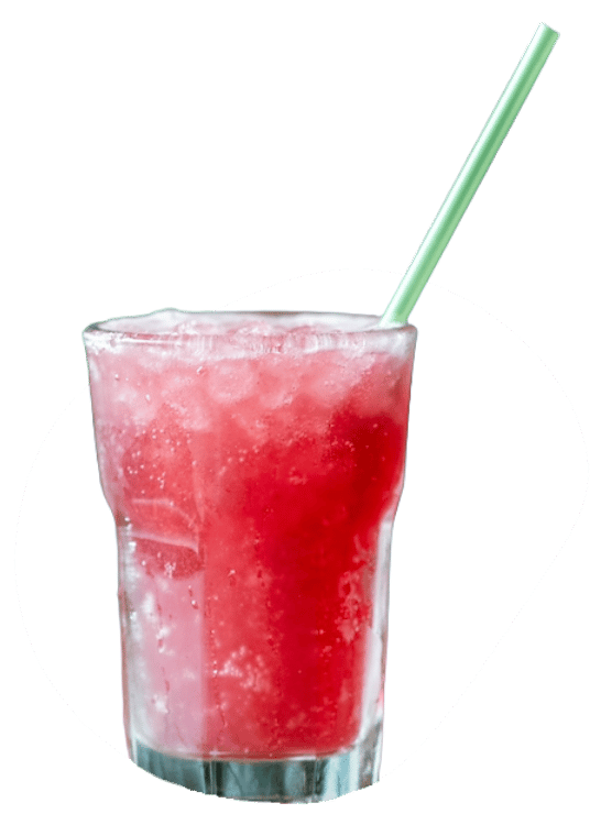 Organic fountain soda with ice and a straw