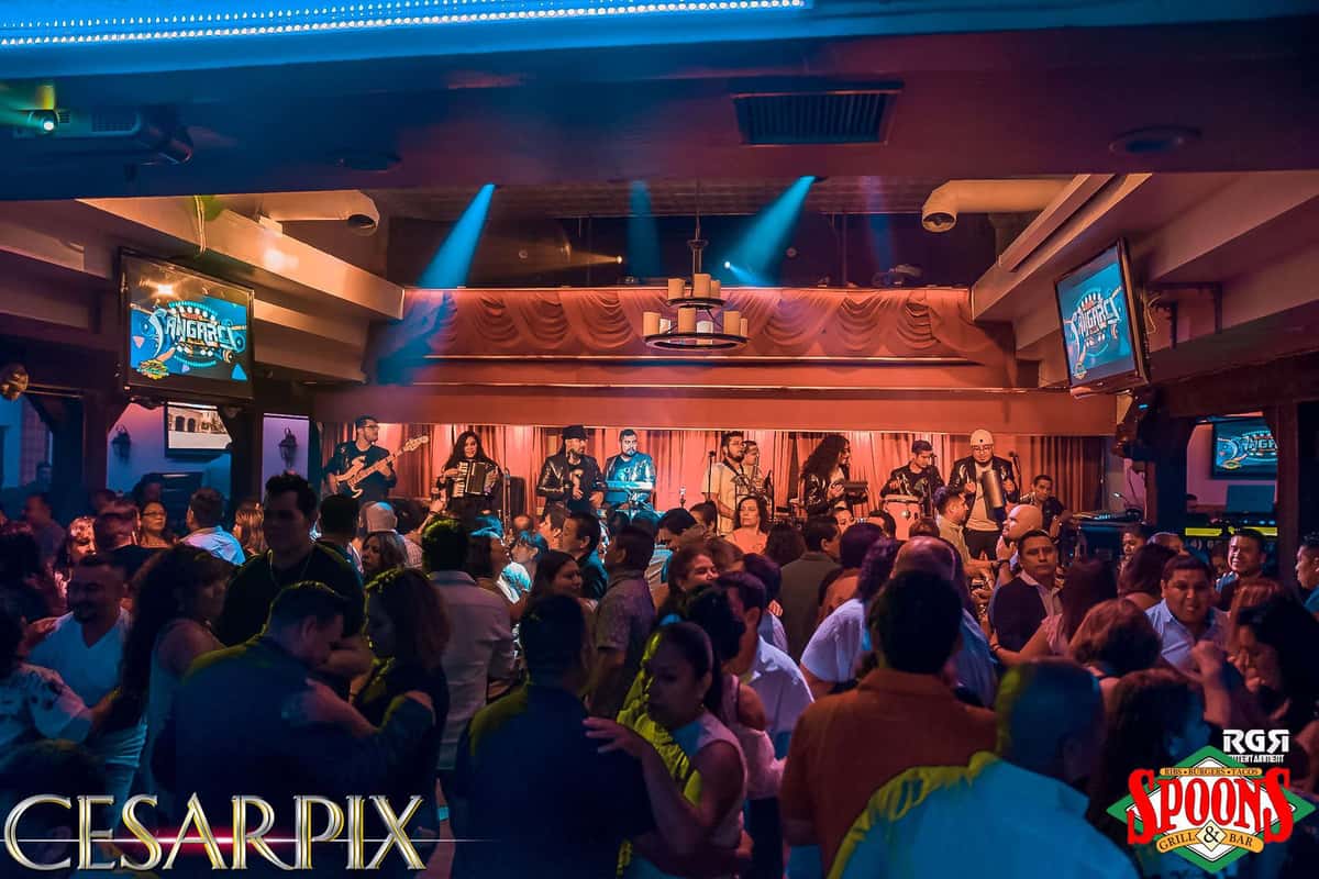 nightclub interior crowd photo