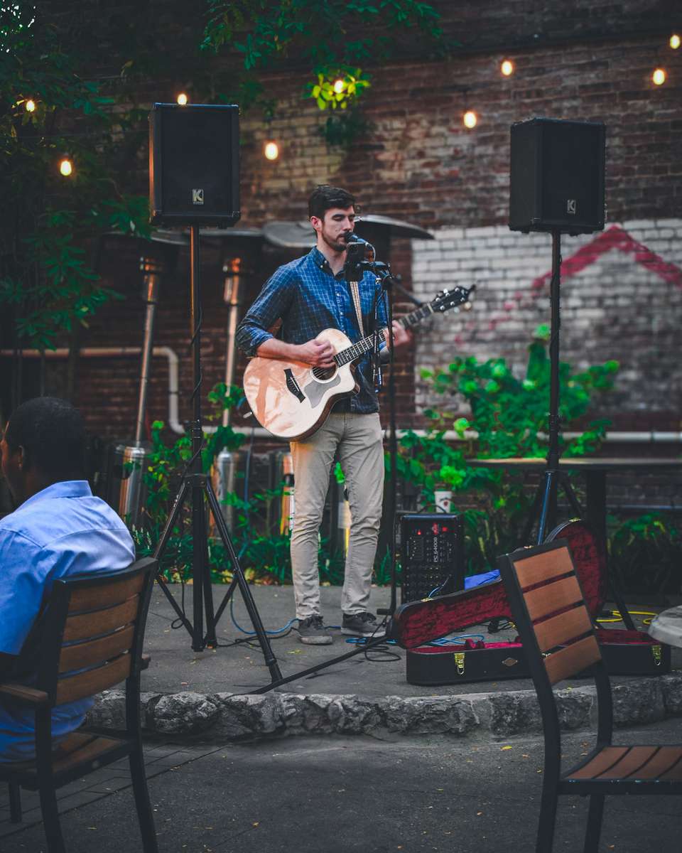 Live music at Lou Lou on Market