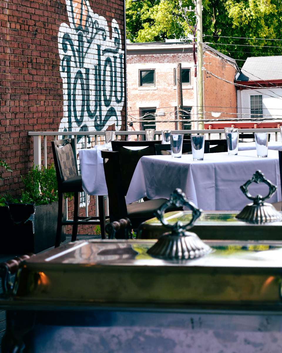 Lou Lou on Market Market View Room dining setup