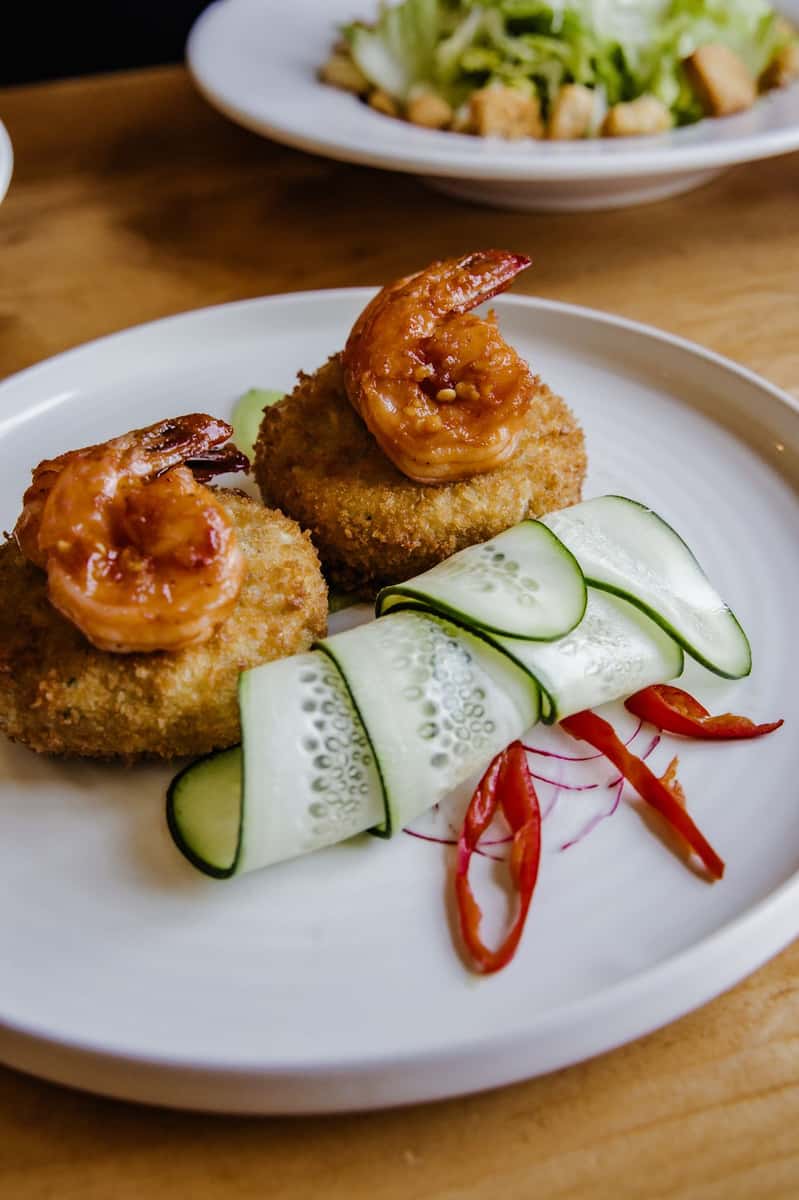 shrimp hominy cake