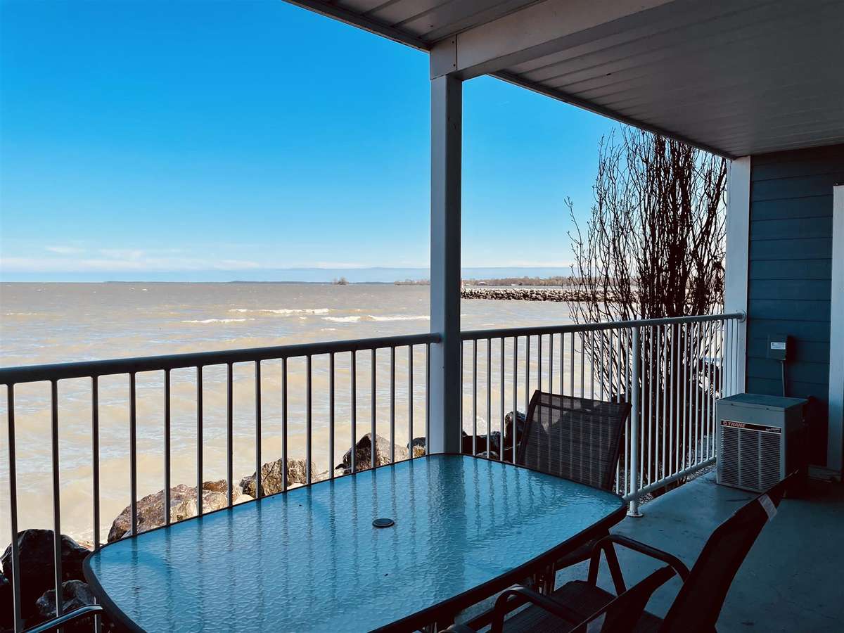 outdoor deck