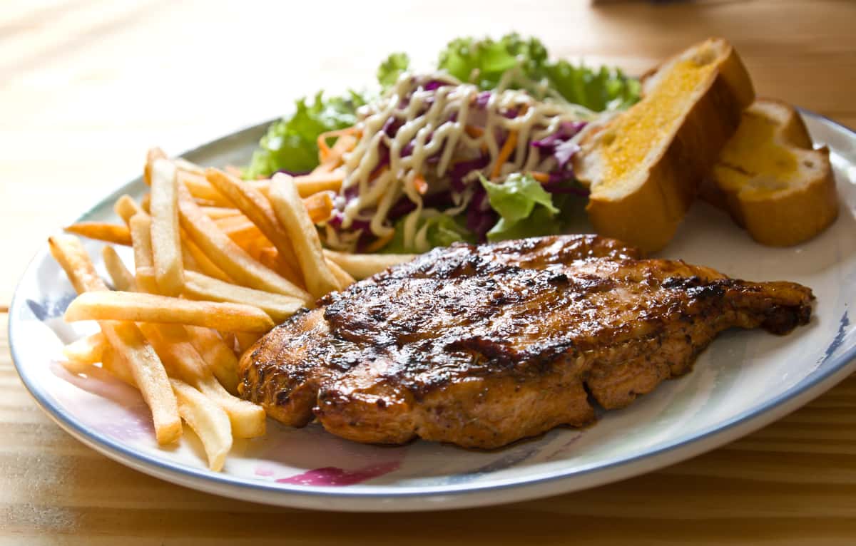 beefsteak-dining-meal-barbecued