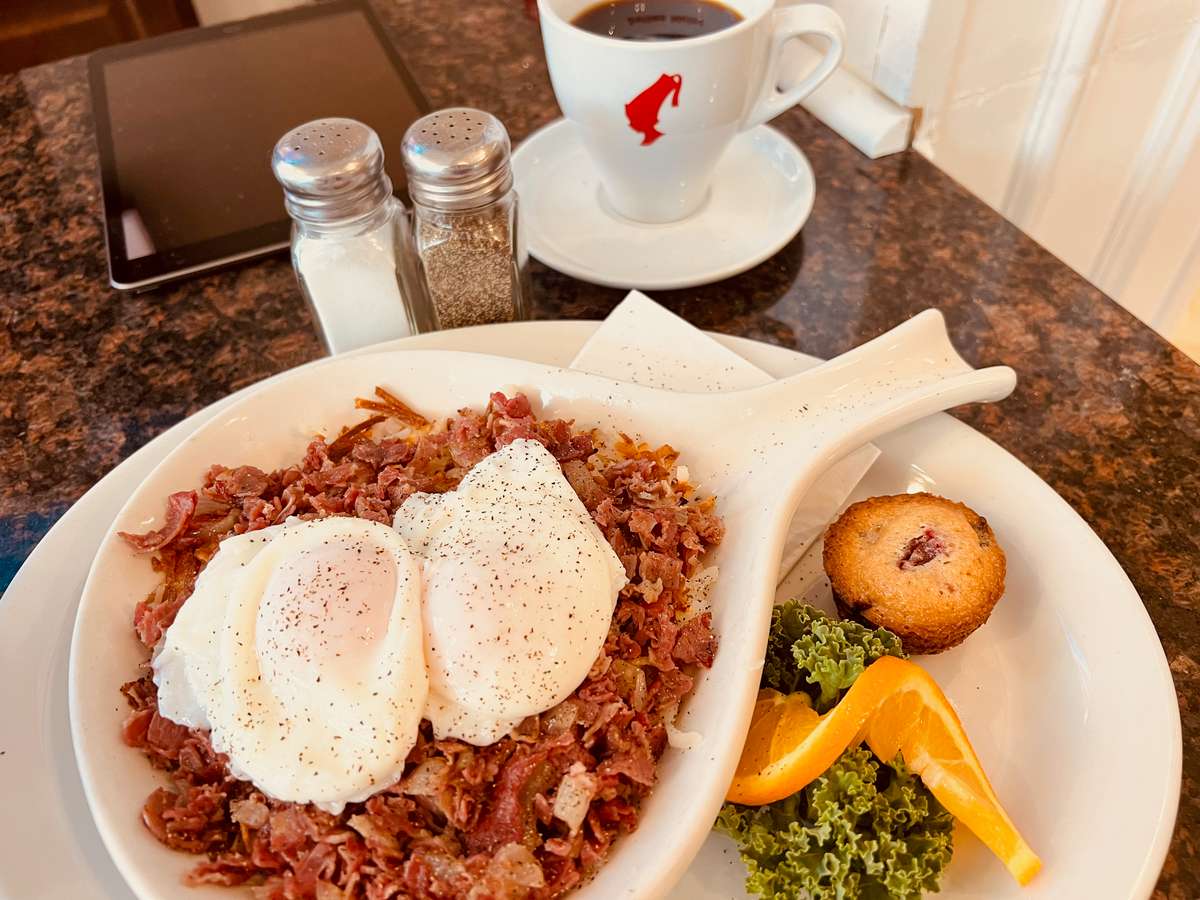 corner kitchen corned beef hash
