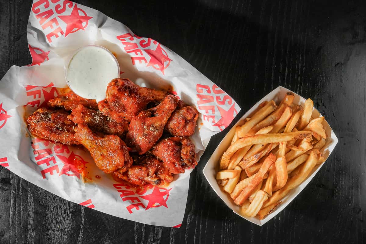 Seasonal Wings