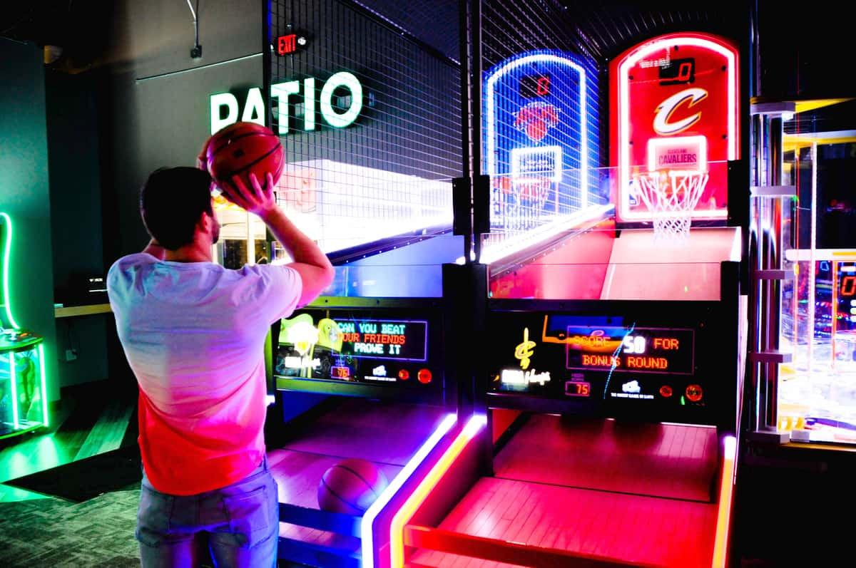 Pinz Bowling Kitchen Bar Twitterren: Get In The Drivers Seat This Weekend  At #PinzLA! #tgif #arcade #bowling #fun Twitter