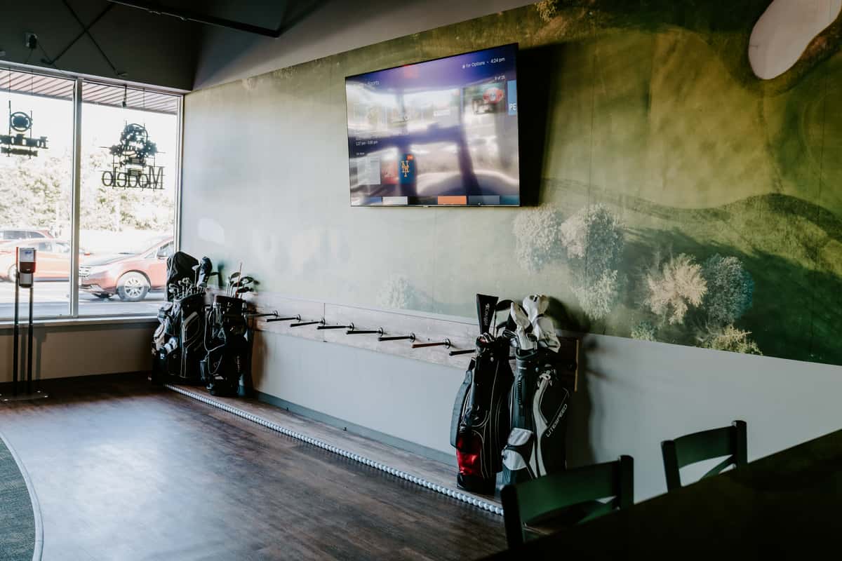 Lessons at the indoor golf restaurant