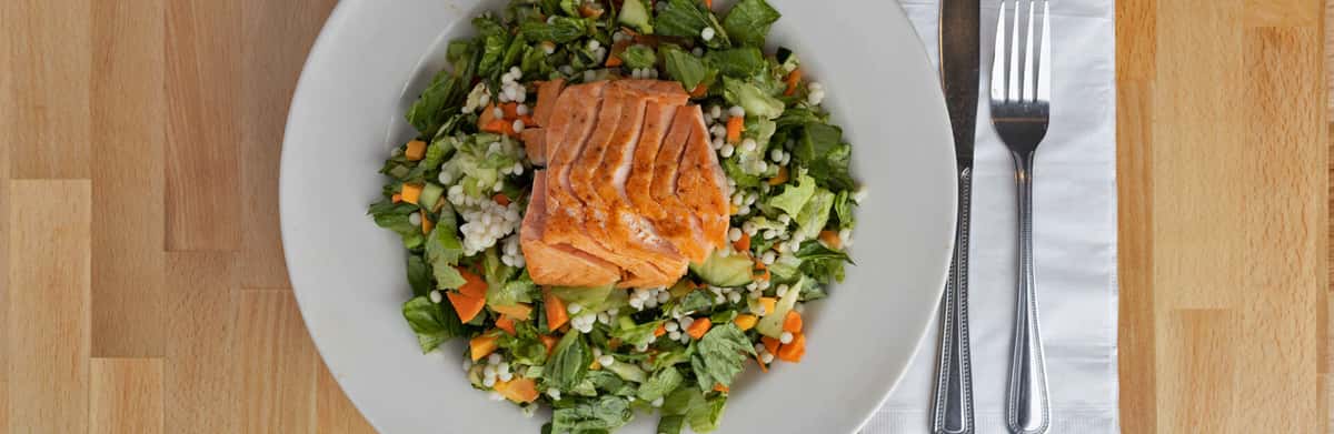 Build your own salad - salmon and greens