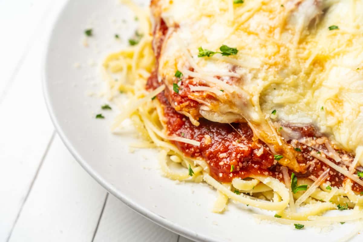 Mozzarella Chicken Baked Chicken Spaghetti With Marinara Sauce