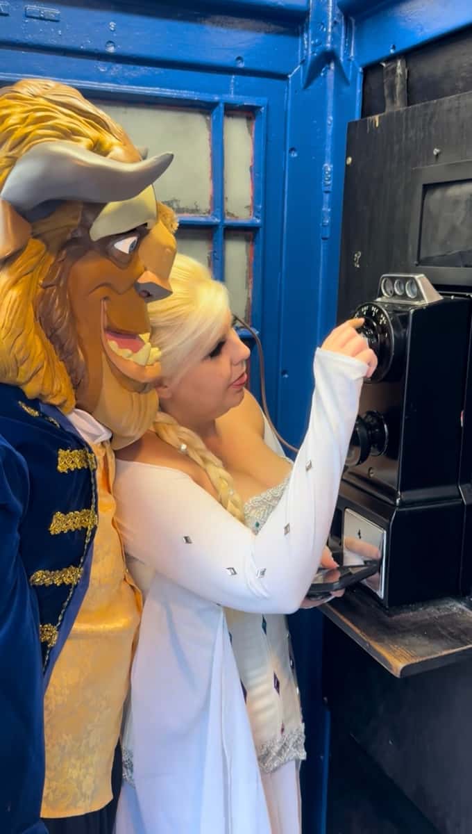 Redphonebooth_DragonCon2025