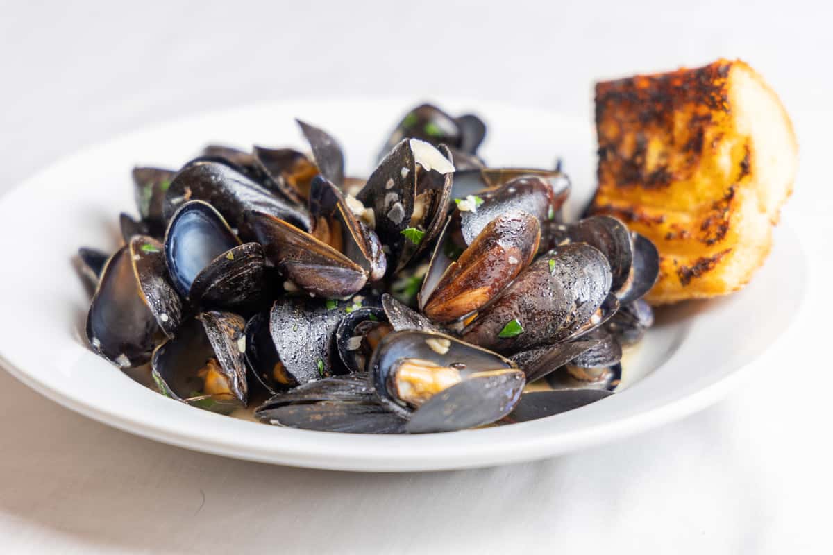 clams on plate