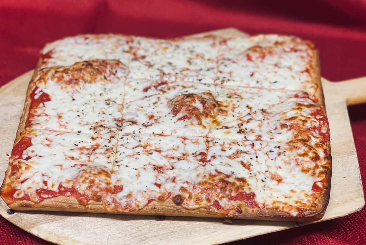 ᐅ Sicilian Pizza Near Me - Sicilian Pizza Delivery on Slice