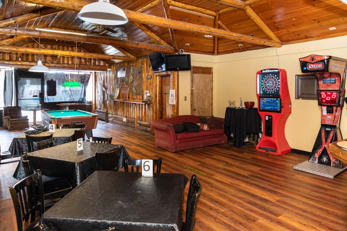 Big Daddy's interior