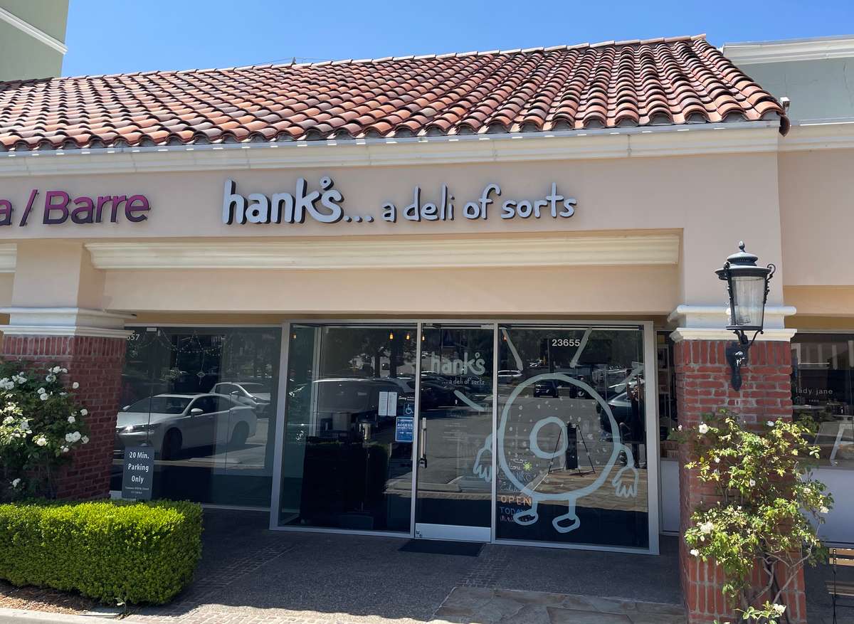 Hank's Calabasas location exterior photo 